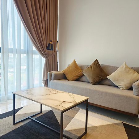 One Bedroom Troika Kota Bharu By Aghome, Modern Design 外观 照片