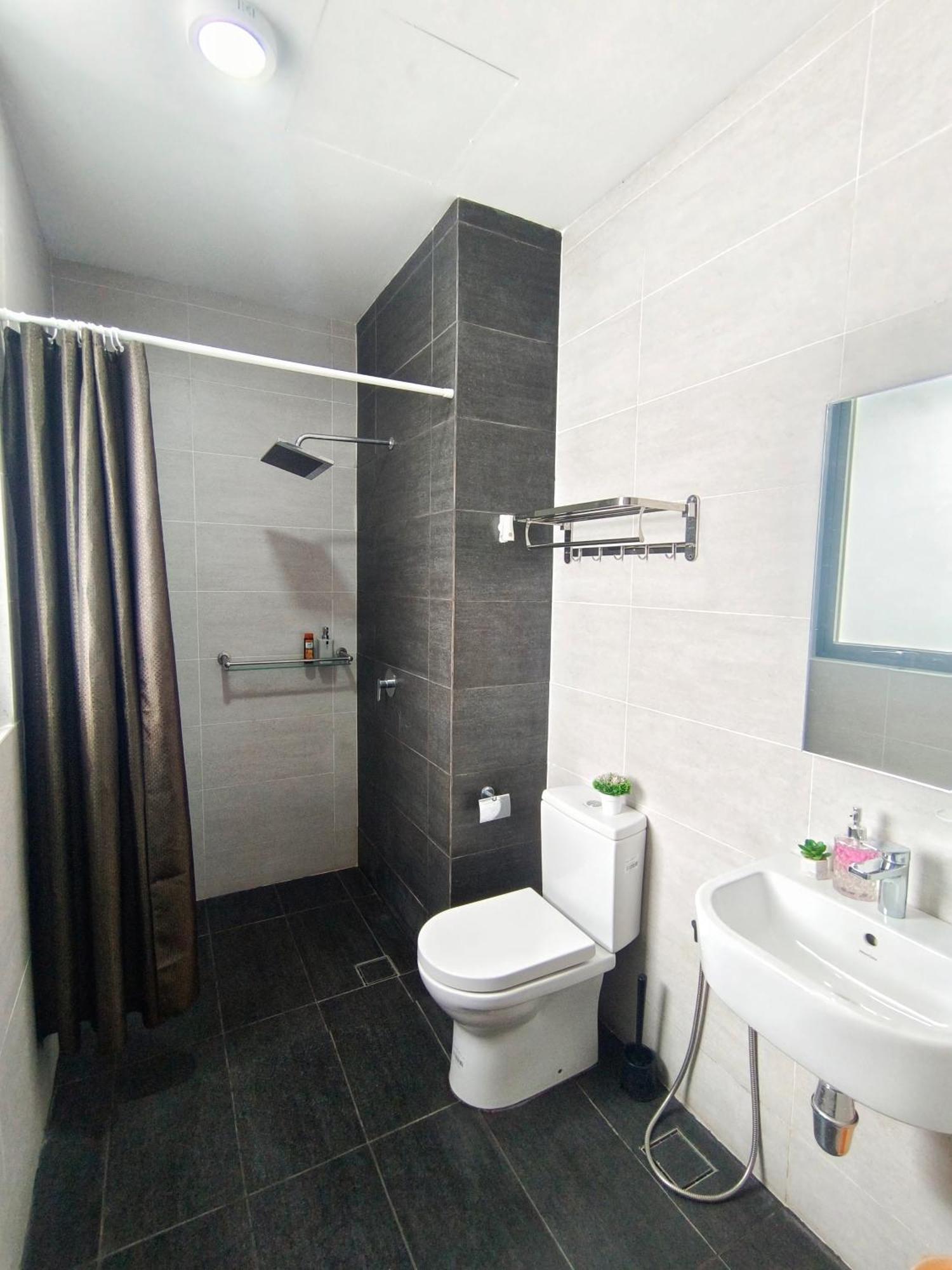 One Bedroom Troika Kota Bharu By Aghome, Modern Design 外观 照片